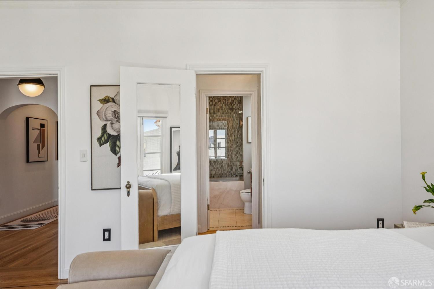 Detail Gallery Image 30 of 51 For 2165 Beach St #5,  San Francisco,  CA 94123 - 2 Beds | 2 Baths