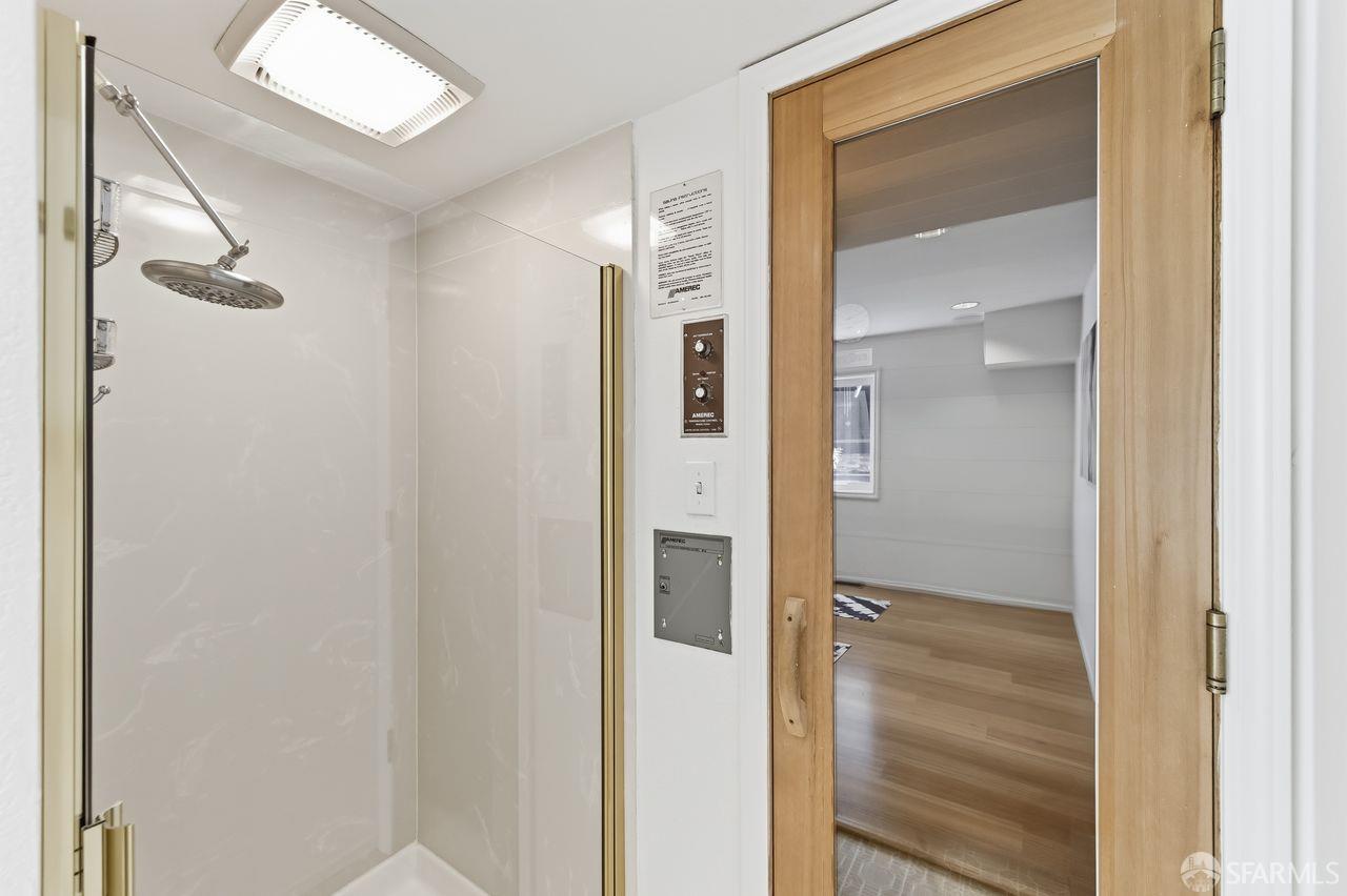 Detail Gallery Image 40 of 58 For 179 Bay View Dr, San Carlos,  CA 94070 - 3 Beds | 2/1 Baths