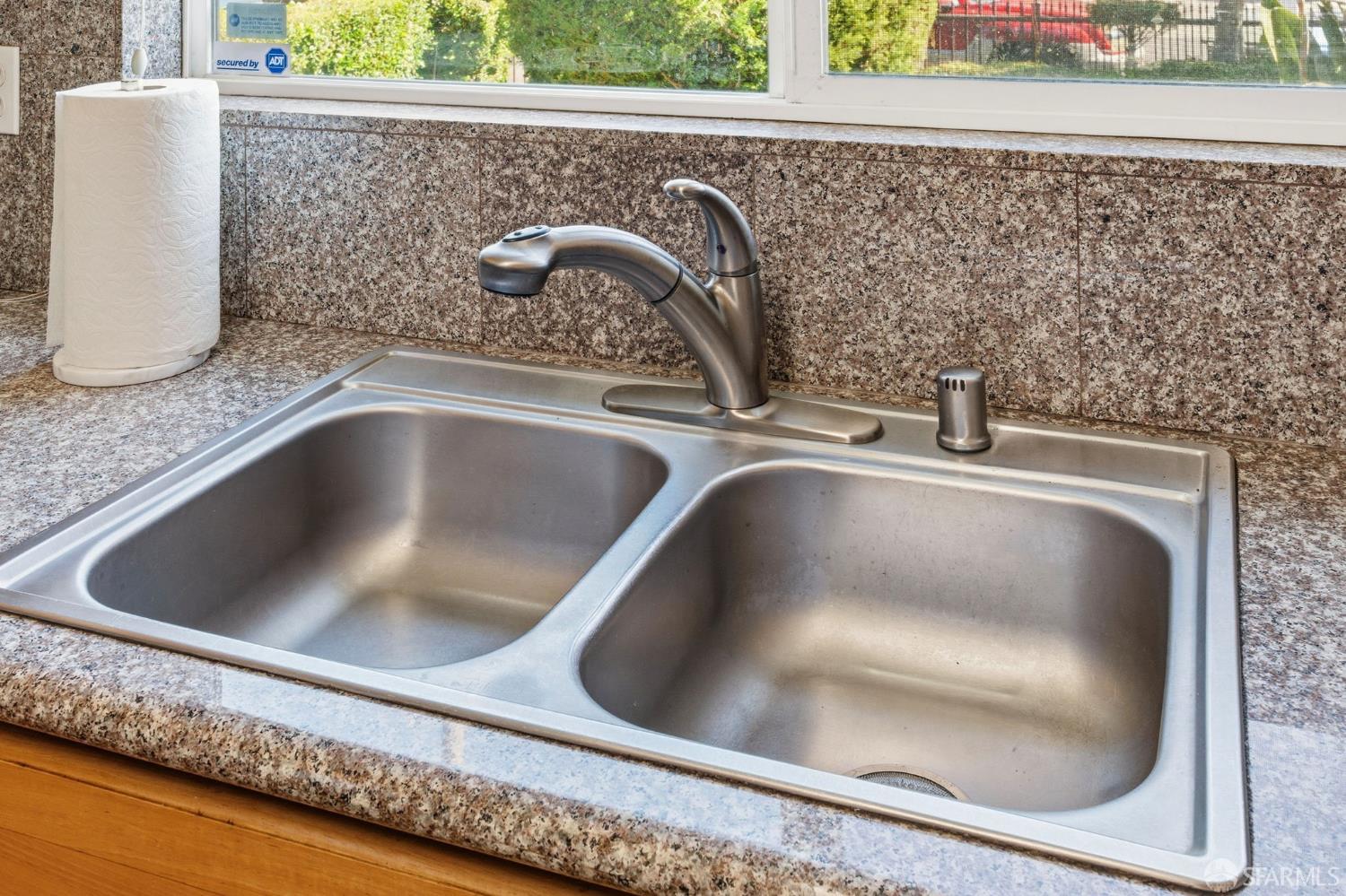 Detail Gallery Image 15 of 55 For 219 Verbena Dr, East Palo Alto,  CA 94303 - 3 Beds | 1 Baths