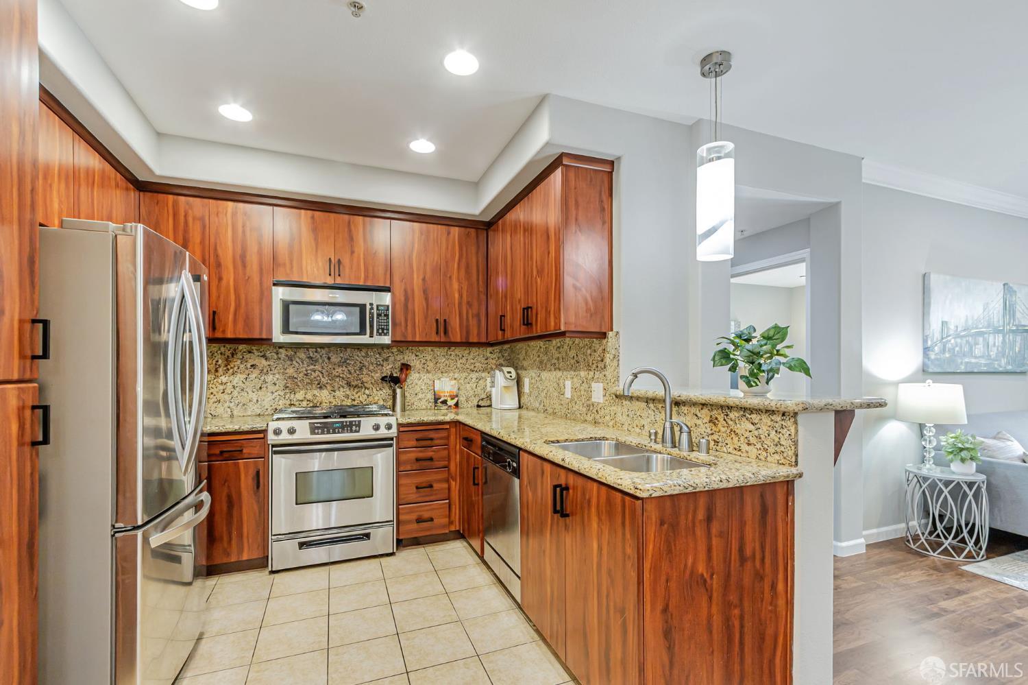 Detail Gallery Image 12 of 43 For 1101 S Main St #216,  Milpitas,  CA 95035 - 2 Beds | 2 Baths