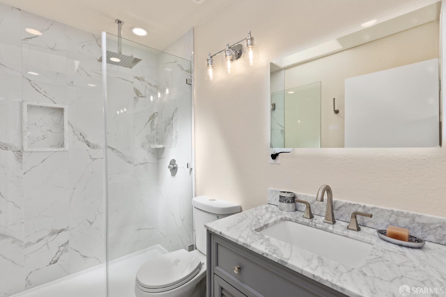 Detail Gallery Image 32 of 97 For 1247 Fitzgerald Ave, San Francisco,  CA 94124 - 4 Beds | 3 Baths