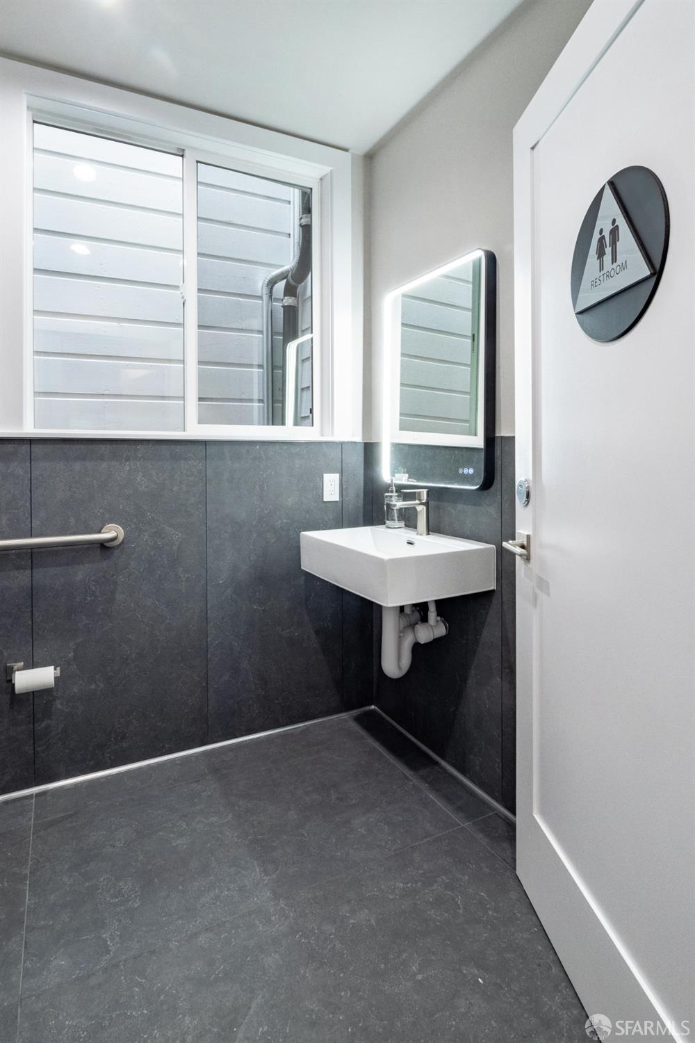 Detail Gallery Image 6 of 17 For 2146 3rd St, San Francisco,  CA 94107 - – Beds | – Baths