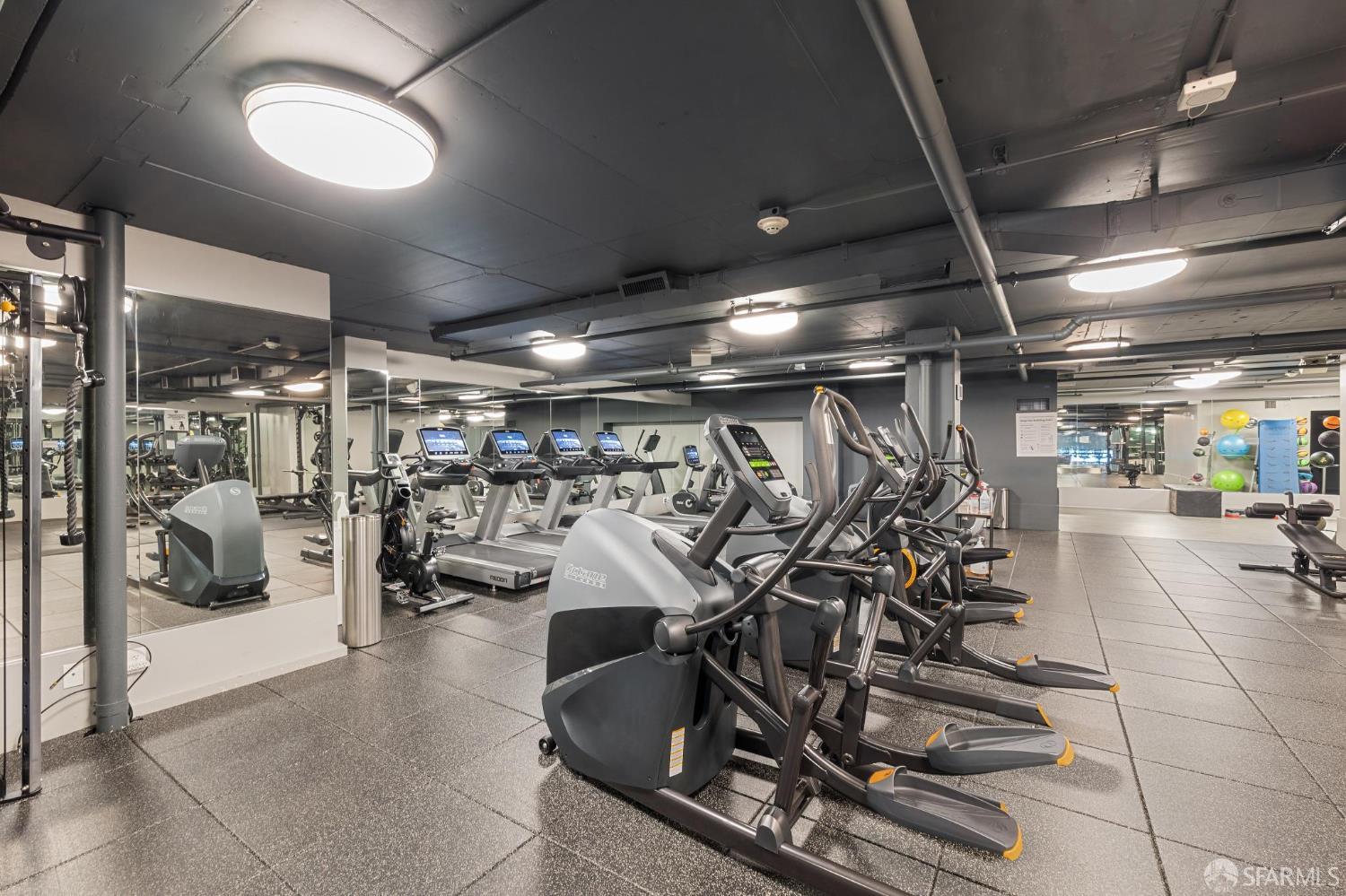 Photo #43: 426112874 Listing: Photo #43