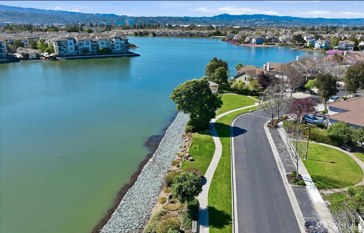 Detail Gallery Image 76 of 82 For 332 Mindanao Dr, Redwood City,  CA 94065 - 3 Beds | 2/1 Baths