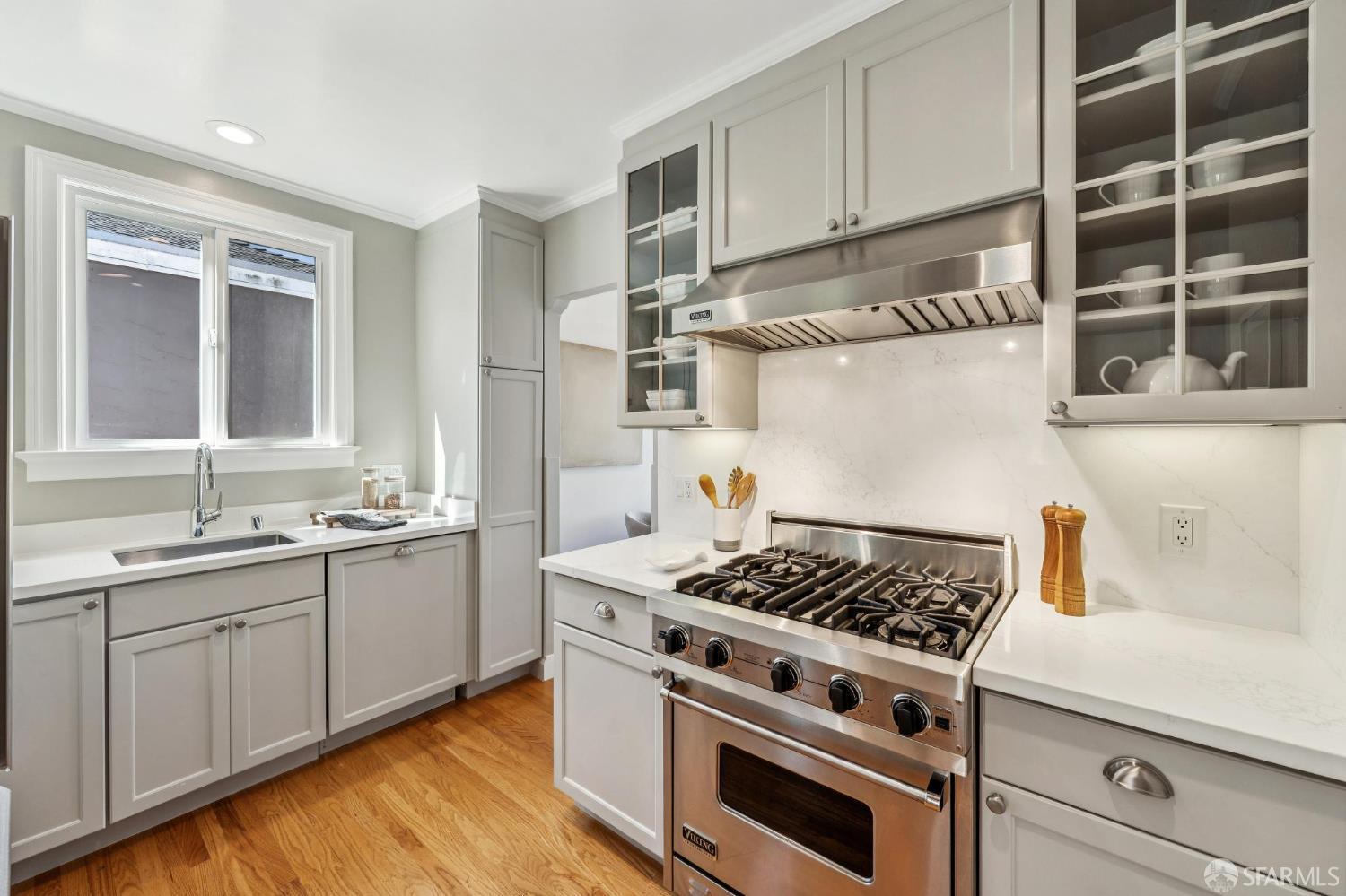 Detail Gallery Image 15 of 56 For 100 Chaves Ave, San Francisco,  CA 94127 - 2 Beds | 2 Baths