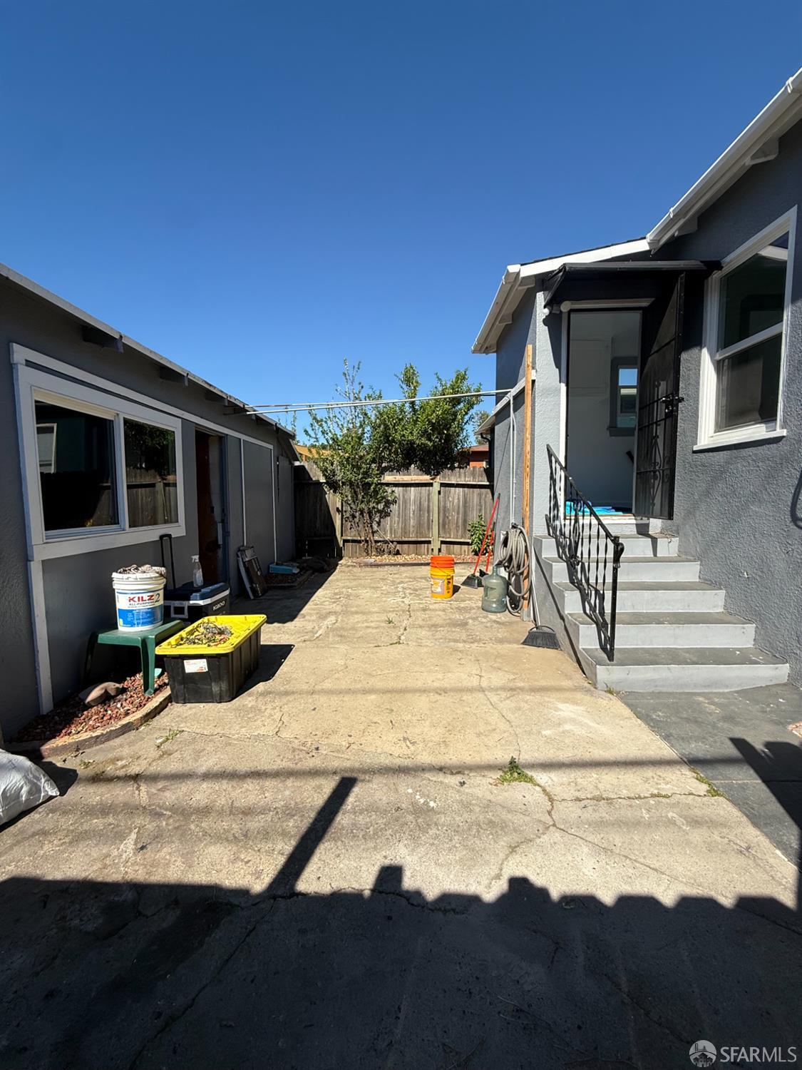 Detail Gallery Image 37 of 41 For 3331 Davis St, Oakland,  CA 94601 - 2 Beds | 1 Baths