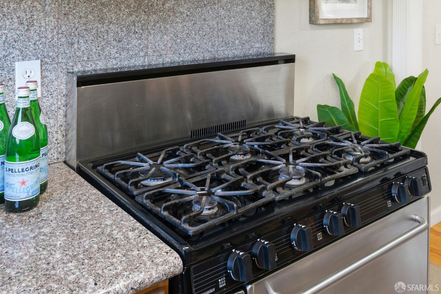 Detail Gallery Image 17 of 55 For 219 Verbena Dr, East Palo Alto,  CA 94303 - 3 Beds | 1 Baths