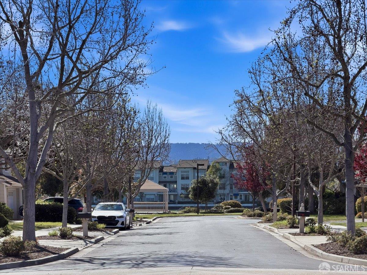 Detail Gallery Image 73 of 82 For 332 Mindanao Dr, Redwood City,  CA 94065 - 3 Beds | 2/1 Baths
