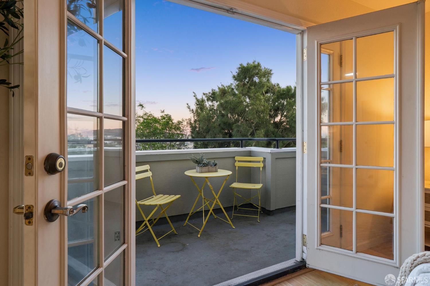 Detail Gallery Image 65 of 82 For 532 Franconia St, San Francisco,  CA 94110 - 5 Beds | 4 Baths