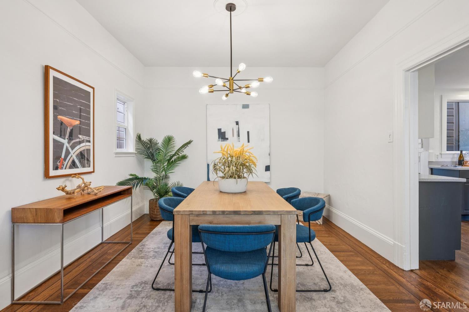 Detail Gallery Image 10 of 36 For 327 London St, San Francisco,  CA 94112 - 3 Beds | 2 Baths