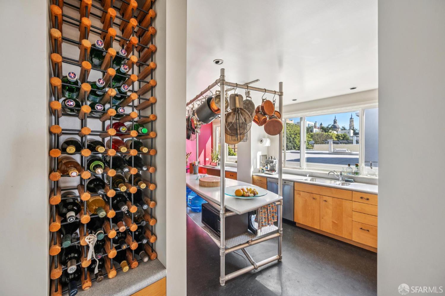 Detail Gallery Image 13 of 21 For 148 Beaumont Ave, San Francisco,  CA 94118 - 2 Beds | 1 Baths