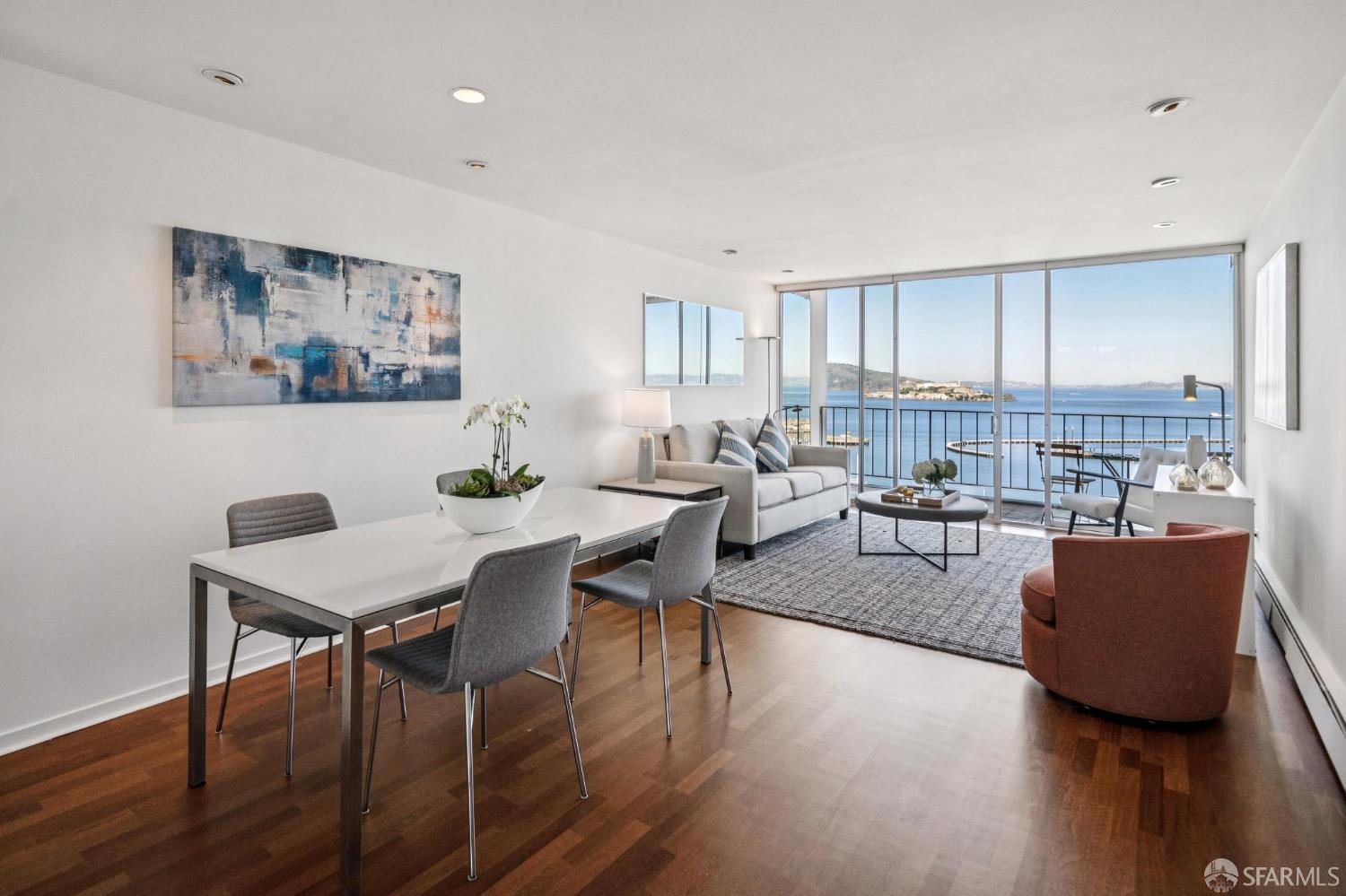 Detail Gallery Image 7 of 48 For 1000 North Point St #902,  San Francisco,  CA 94109 - 2 Beds | 1 Baths