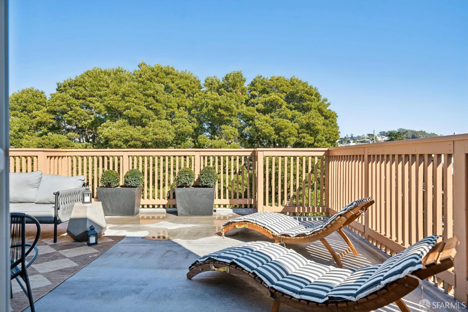 Detail Gallery Image 34 of 87 For 2518 25th Ave, San Francisco,  CA 94116 - 4 Beds | 4 Baths