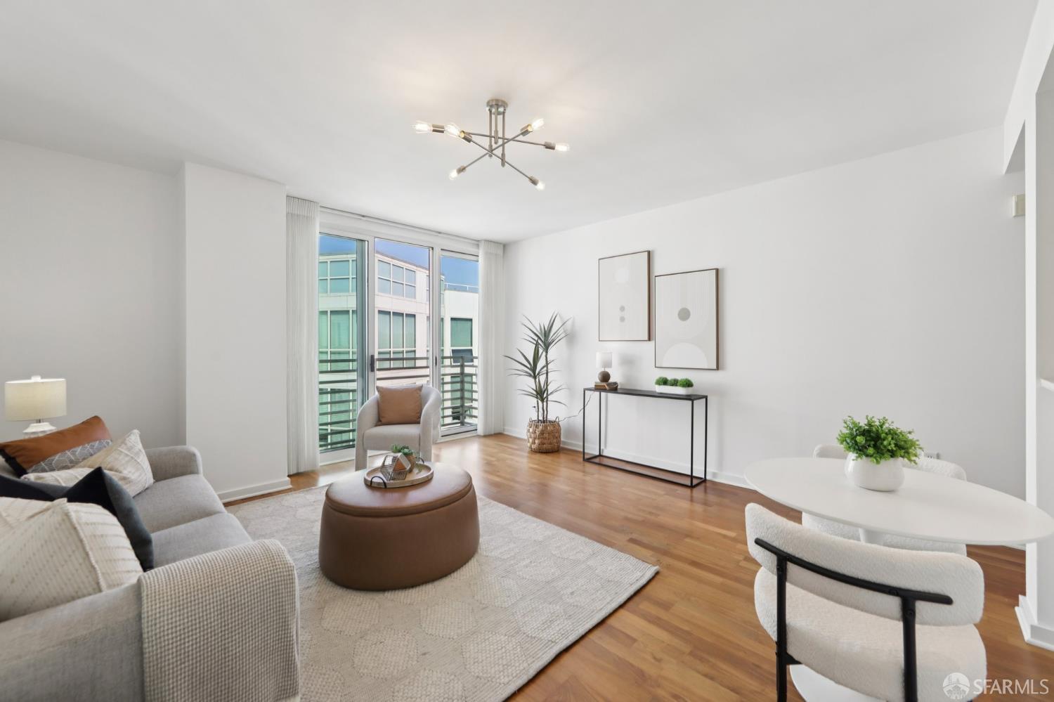 Photo #3: 425086079 Listing: Photo #3