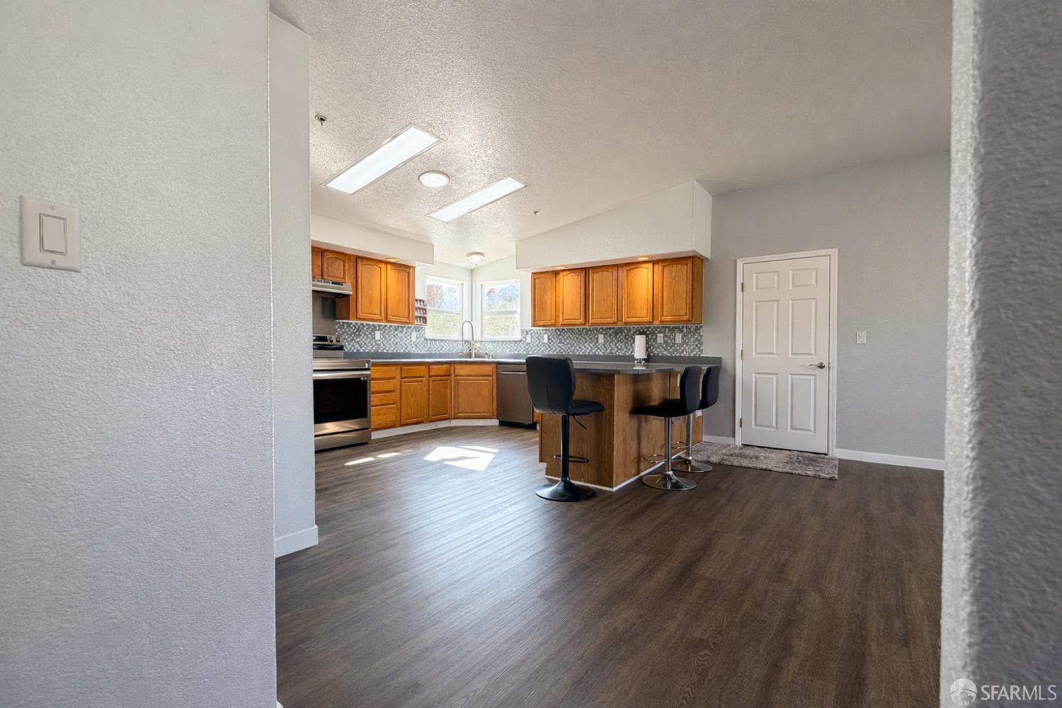 Detail Gallery Image 15 of 89 For 64 Struve Rd, Monterey,  CA 95039 - 3 Beds | 2 Baths