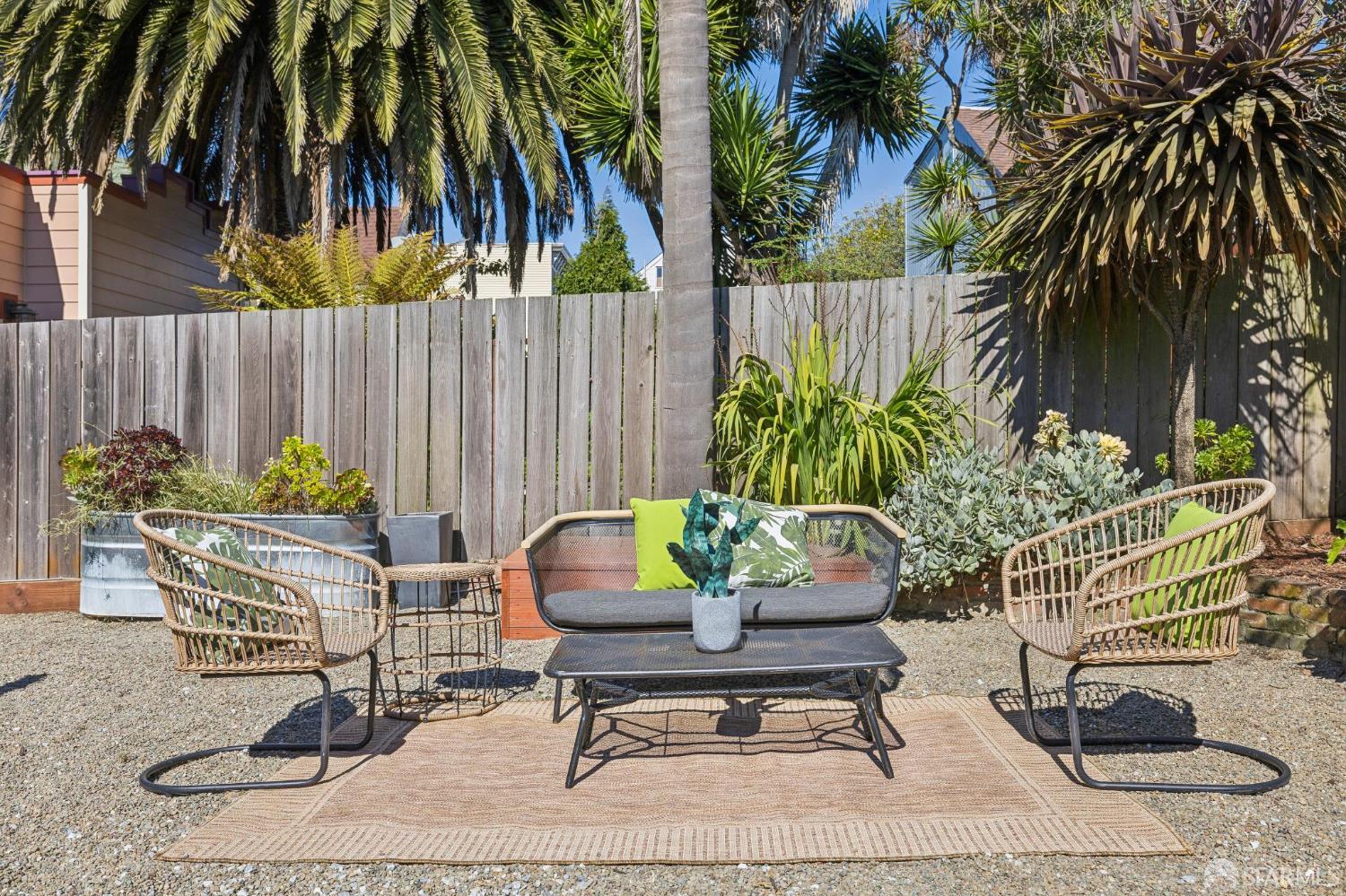 Detail Gallery Image 34 of 36 For 327 London St, San Francisco,  CA 94112 - 3 Beds | 2 Baths