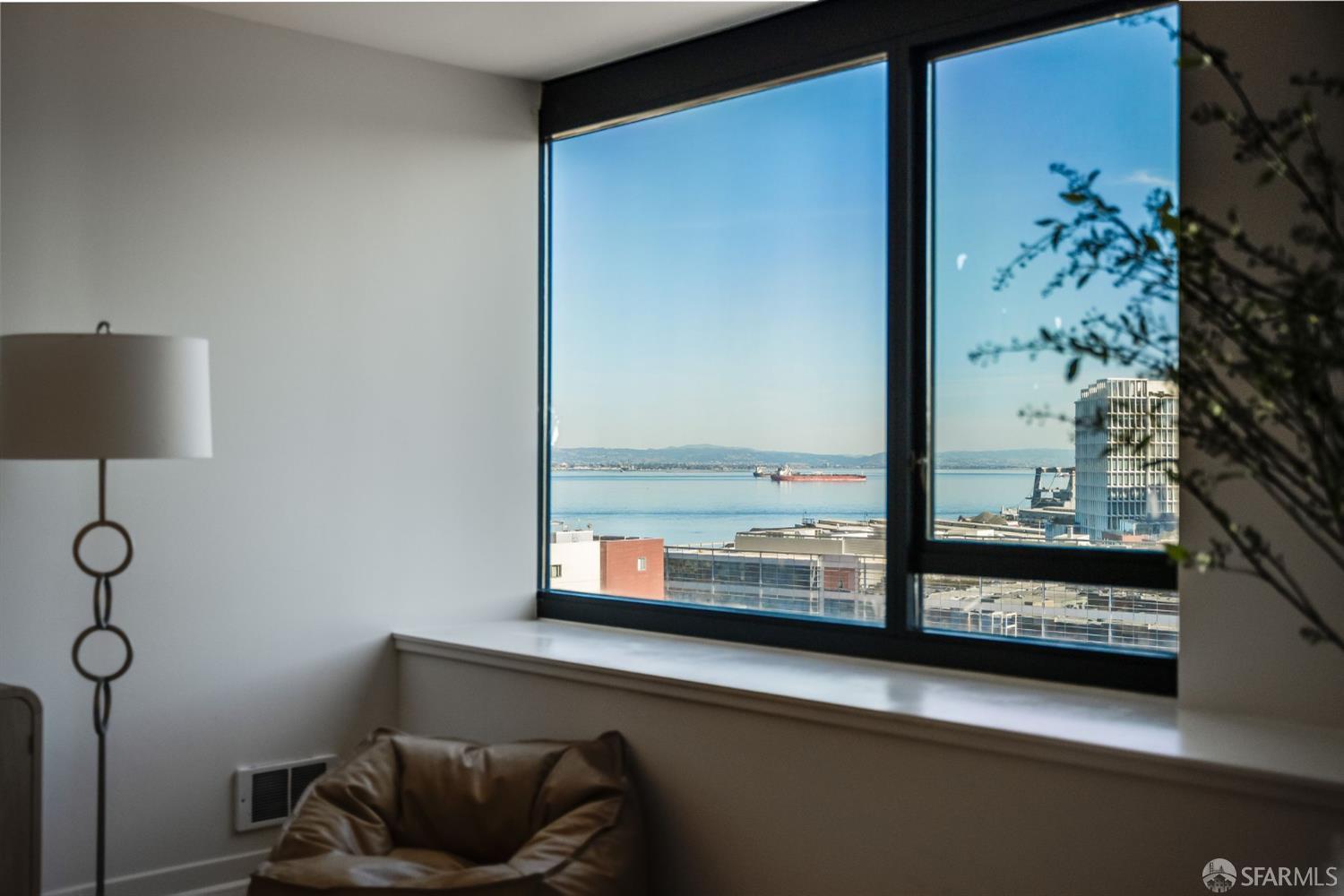 Photo #6: 426100759 Listing: Photo #6