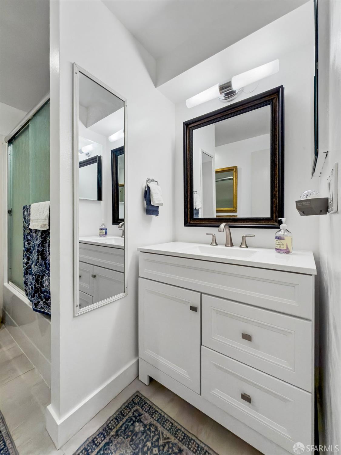 Photo #15: 426113802 Listing: Photo #15