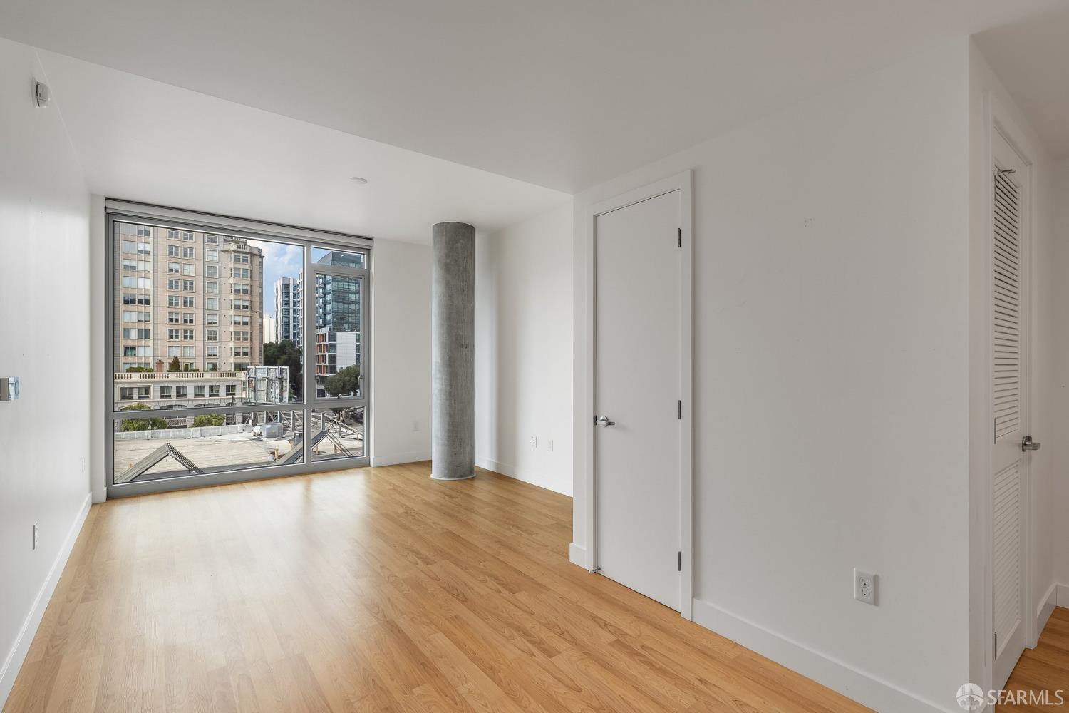 Photo #5: 426113997 Listing: Photo #5