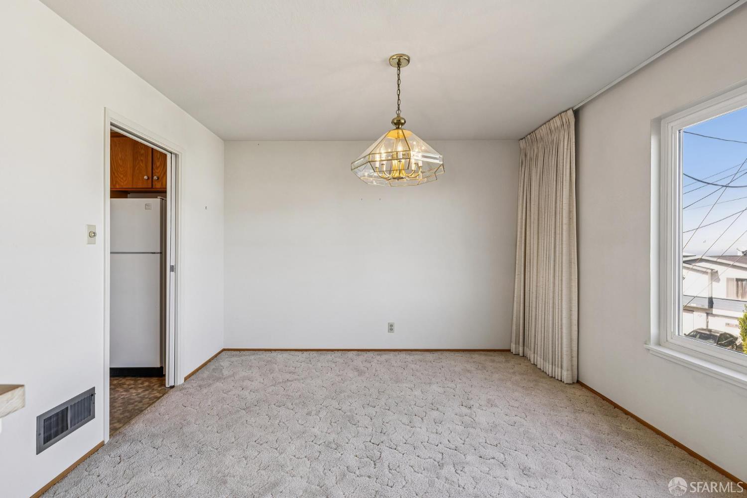 Detail Gallery Image 14 of 35 For 196 Alta Vista Way, Daly City,  CA 94014 - 2 Beds | 1 Baths