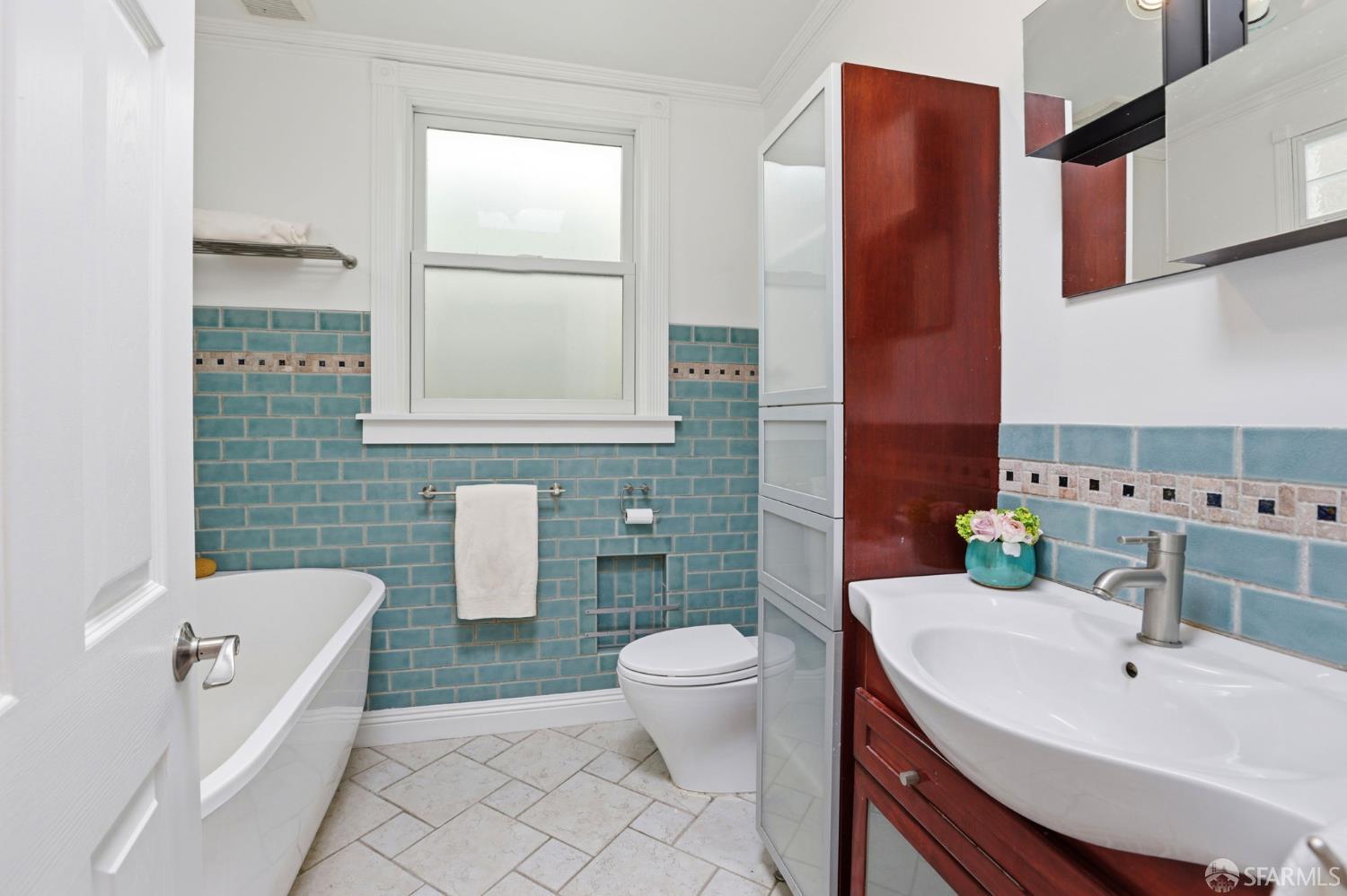 Detail Gallery Image 38 of 53 For 2455 25th Ave, San Francisco,  CA 94116 - 4 Beds | 2 Baths