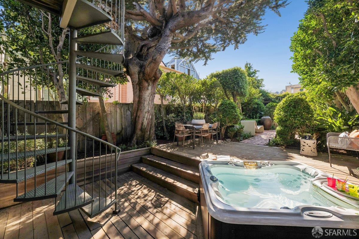 Detail Gallery Image 83 of 87 For 80 Diamond St, San Francisco,  CA 94114 - 3 Beds | 3 Baths