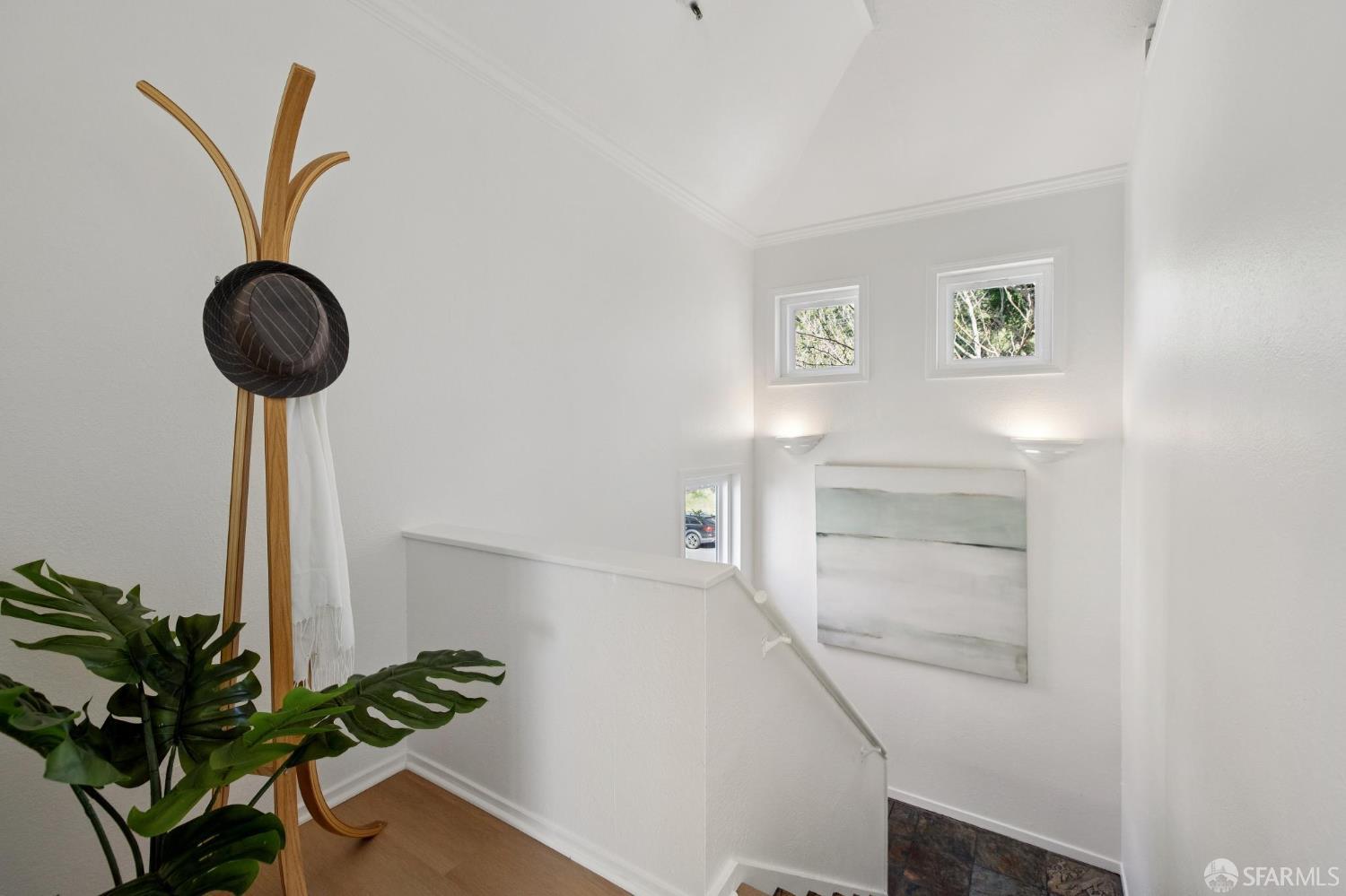 Detail Gallery Image 23 of 53 For 528 Monterey Rd, Pacifica,  CA 94044 - 3 Beds | 2/1 Baths