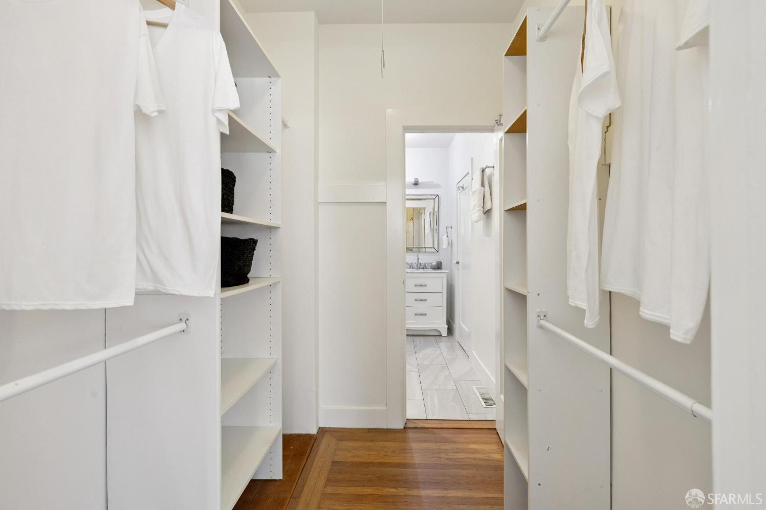 Photo #40: 426113973 Listing: Photo #40