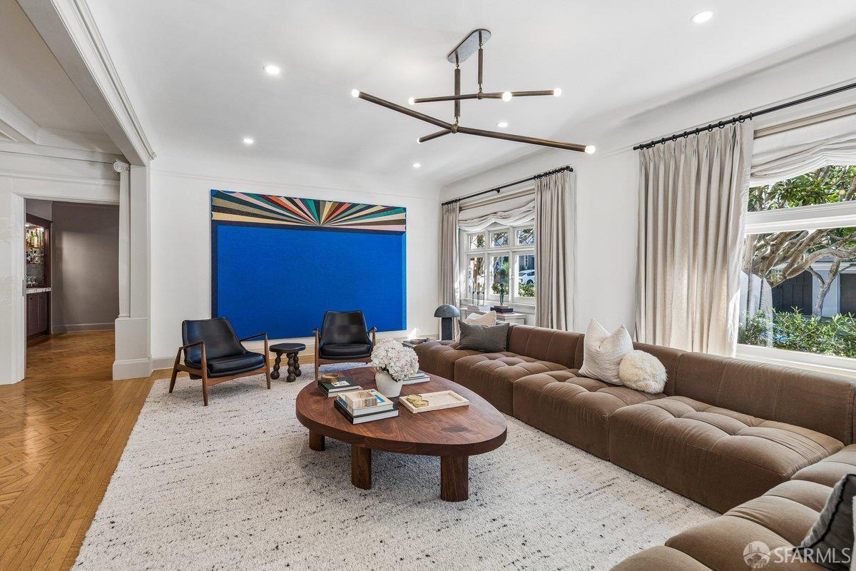 Detail Gallery Image 10 of 85 For 2196 Jackson St, San Francisco,  CA 94115 - 5 Beds | 4/1 Baths