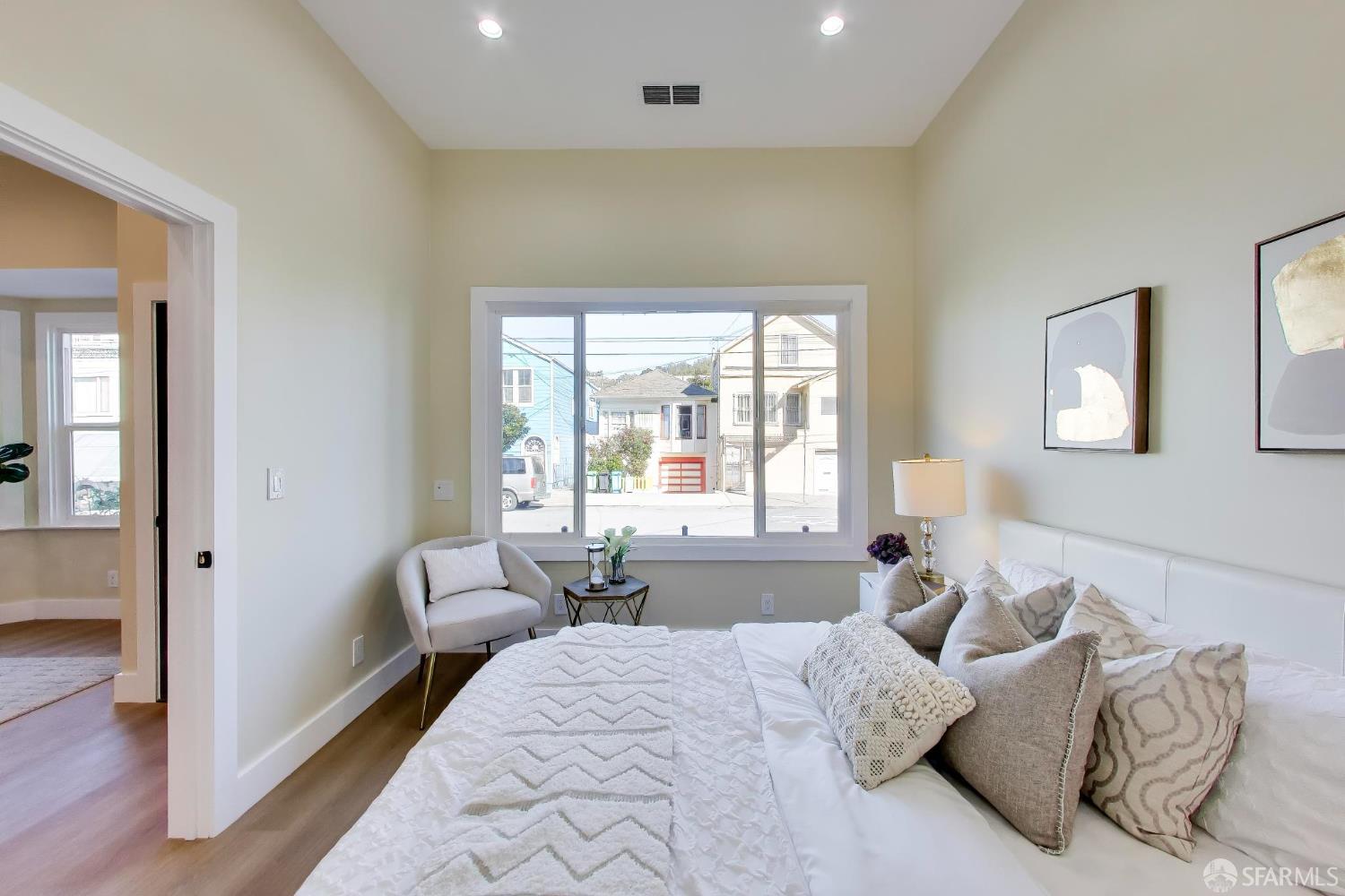 Detail Gallery Image 11 of 25 For 57 Cayuga Ave, San Francisco,  CA 94112 - 2 Beds | 2 Baths