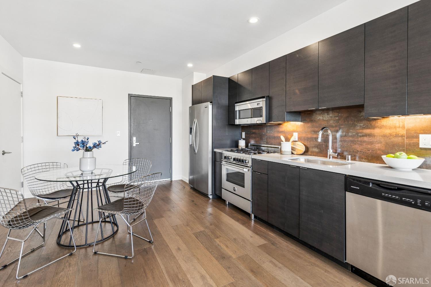 Photo #7: 426113465 Listing: Photo #7