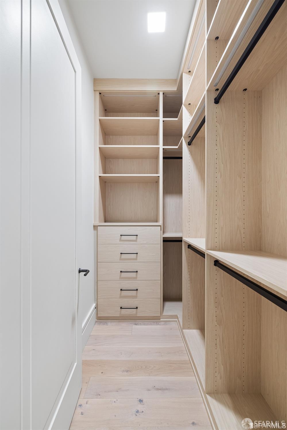 Photo #13: 426113307 Listing: Photo #13