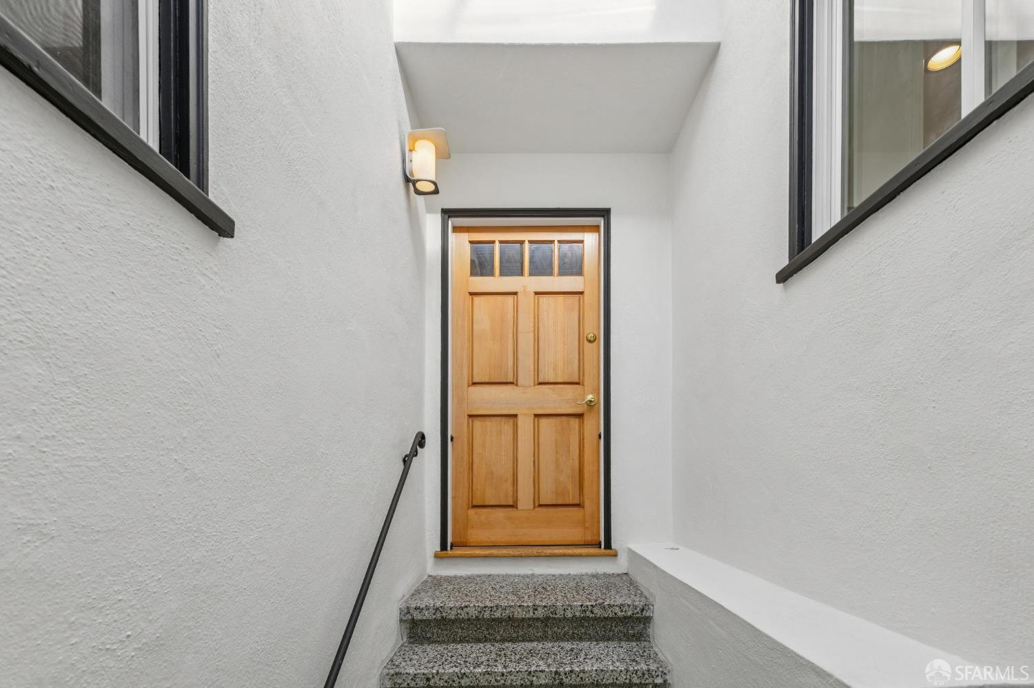 Detail Gallery Image 4 of 36 For 668 Orange St, Daly City,  CA 94014 - 3 Beds | 2 Baths