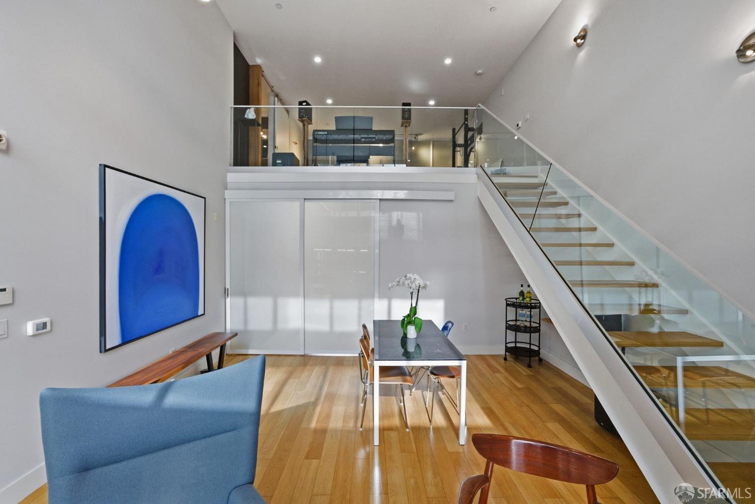 Photo #8: 426113863 Listing: Photo #8