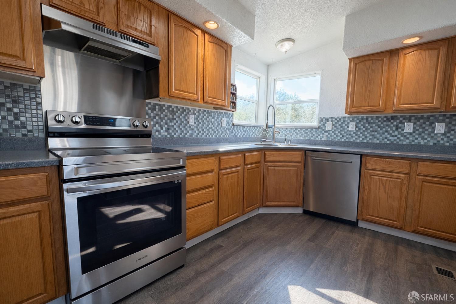 Detail Gallery Image 19 of 89 For 64 Struve Rd, Monterey,  CA 95039 - 3 Beds | 2 Baths