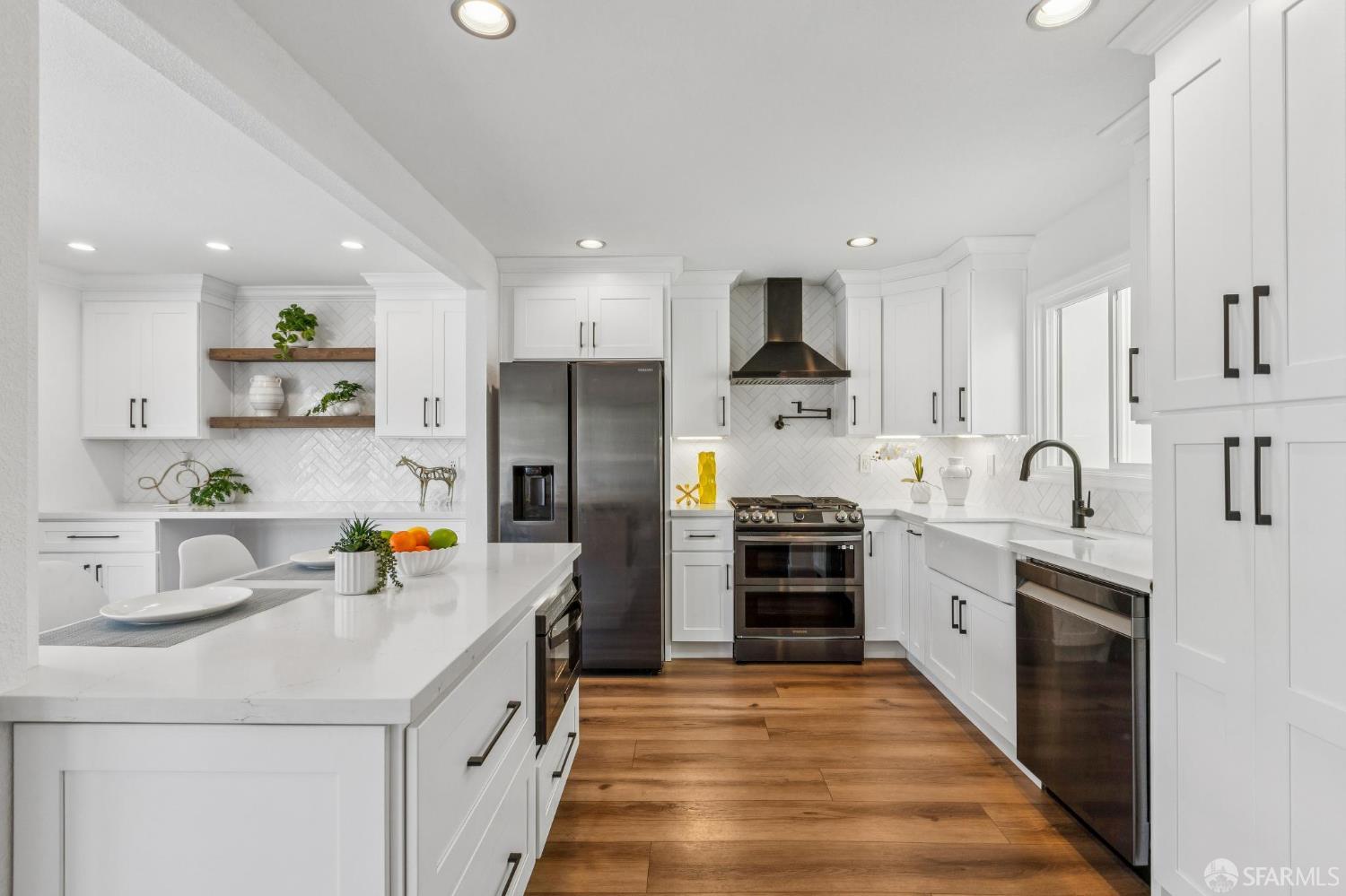 Detail Gallery Image 6 of 36 For 668 Orange St, Daly City,  CA 94014 - 3 Beds | 2 Baths