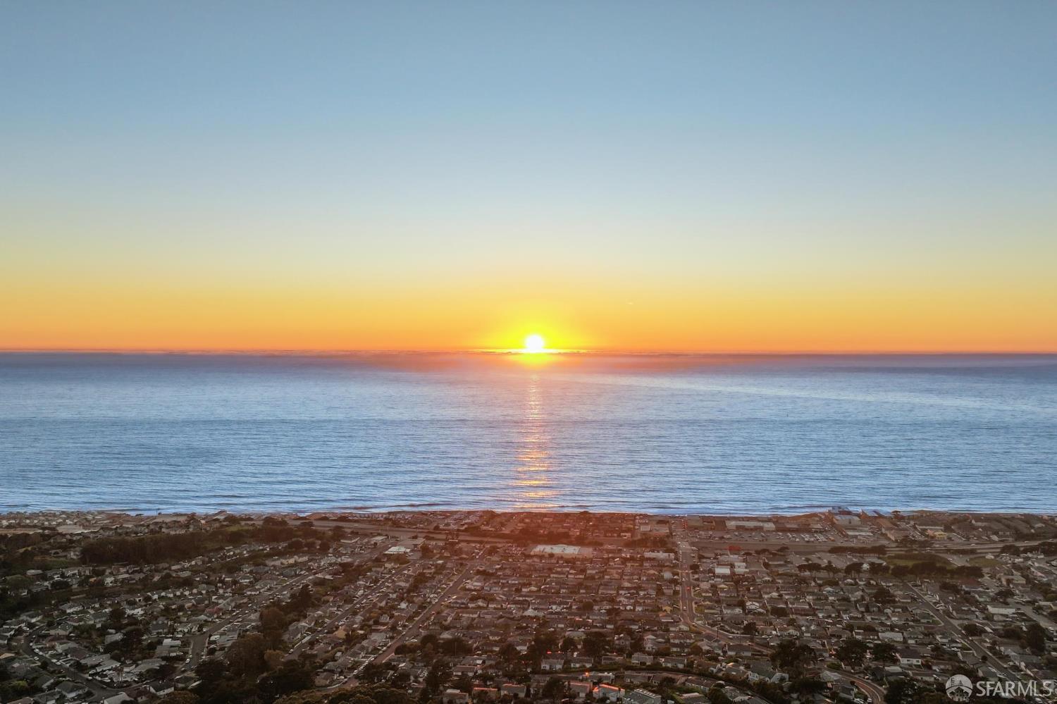 Detail Gallery Image 52 of 53 For 528 Monterey Rd, Pacifica,  CA 94044 - 3 Beds | 2/1 Baths