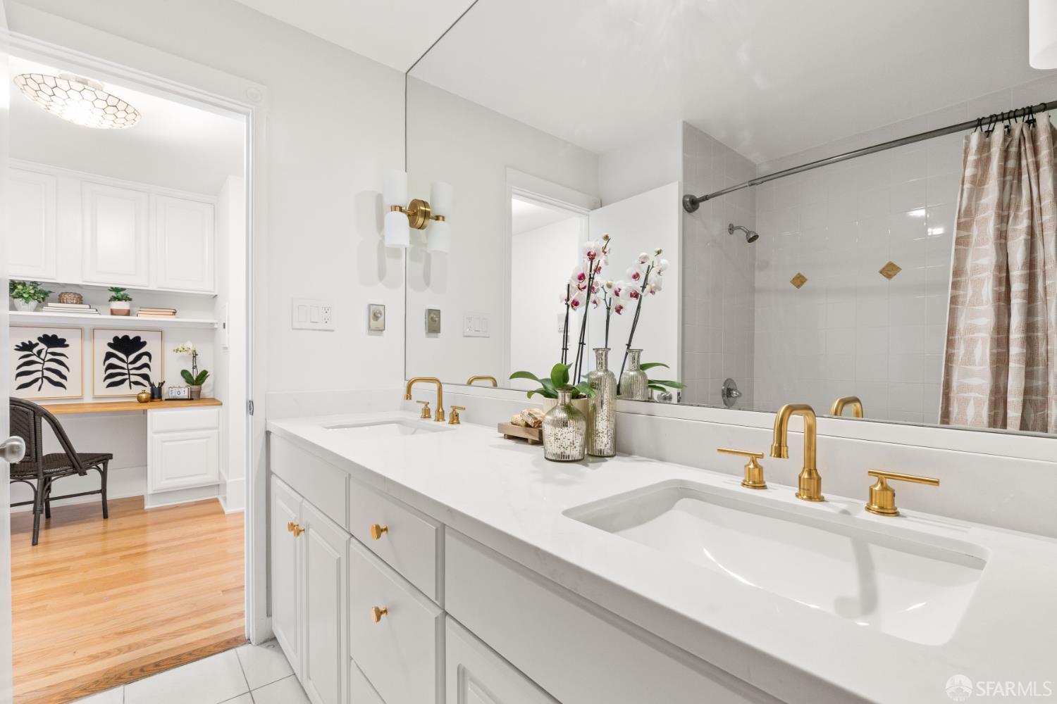 Photo #28: 426108101 Listing: Photo #28