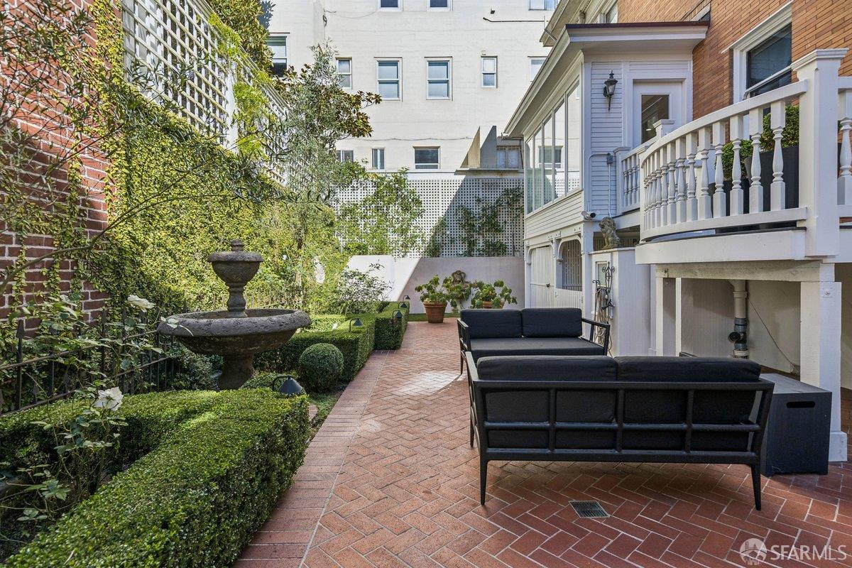 Detail Gallery Image 35 of 85 For 2196 Jackson St, San Francisco,  CA 94115 - 5 Beds | 4/1 Baths