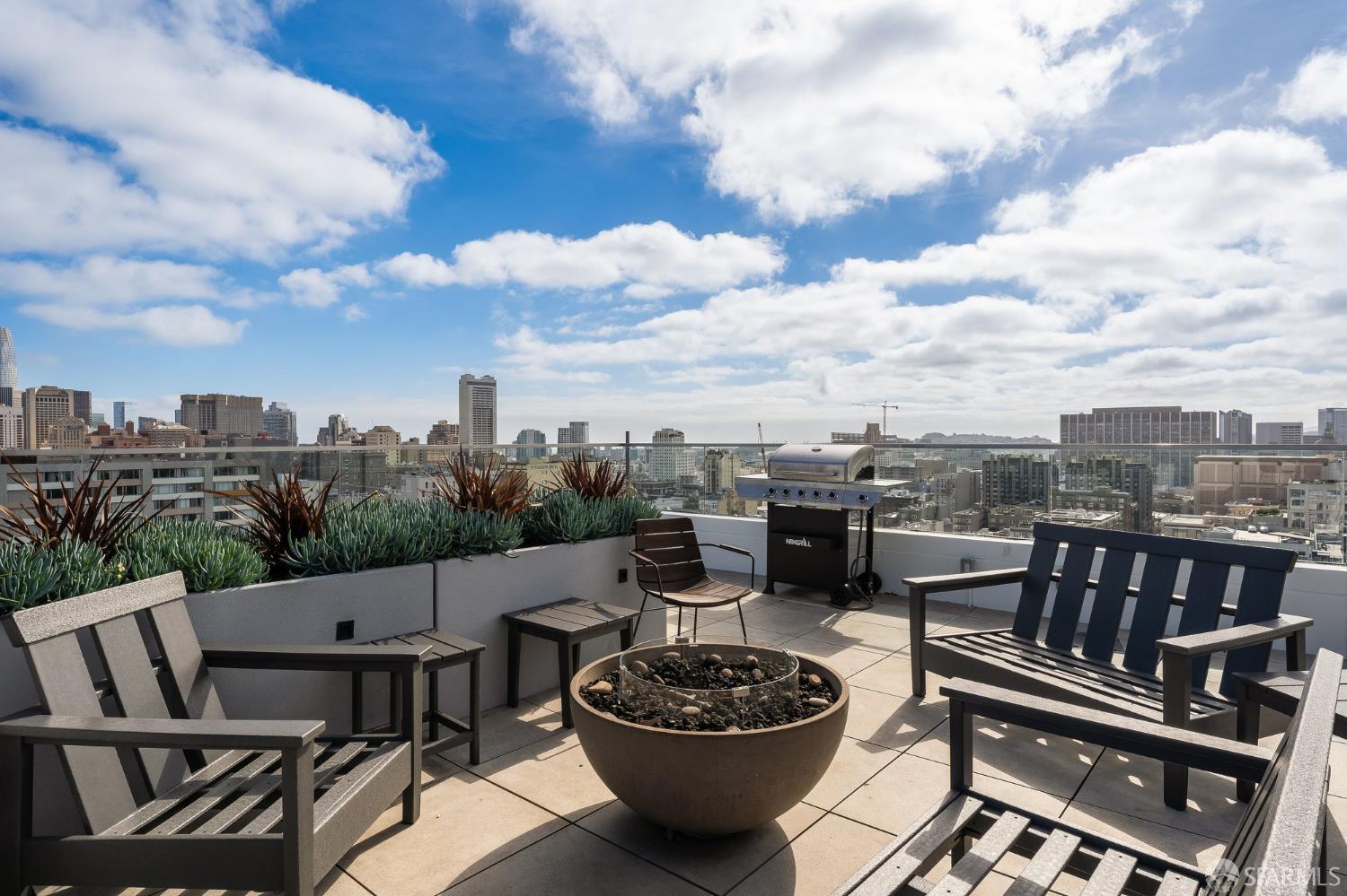 Photo #18: 426113997 Listing: Photo #18