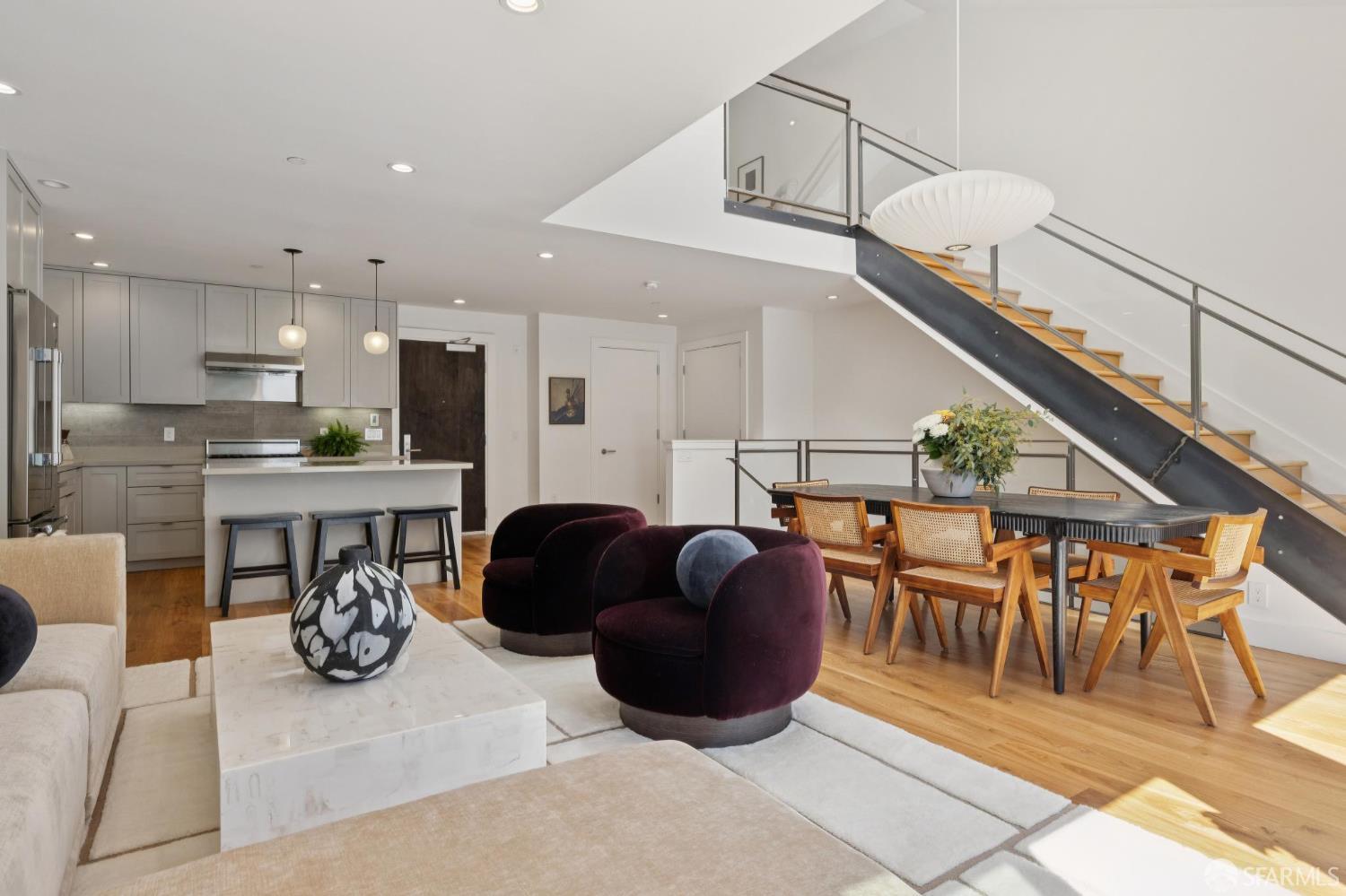 Photo #2: 426113923 Listing: Photo #2