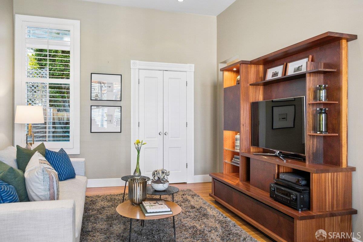 Detail Gallery Image 20 of 87 For 80 Diamond St, San Francisco,  CA 94114 - 3 Beds | 3 Baths