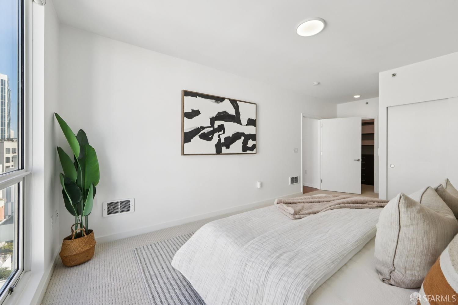 Photo #17: 425086079 Listing: Photo #17