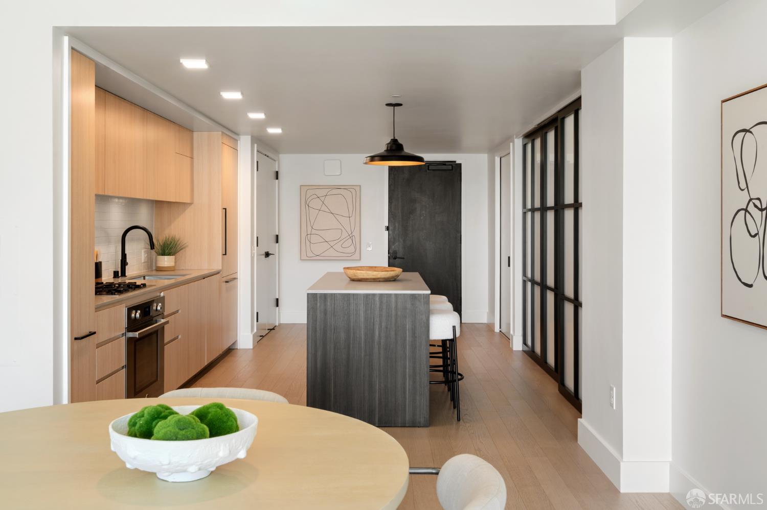 Photo #8: 426114062 Listing: Photo #8