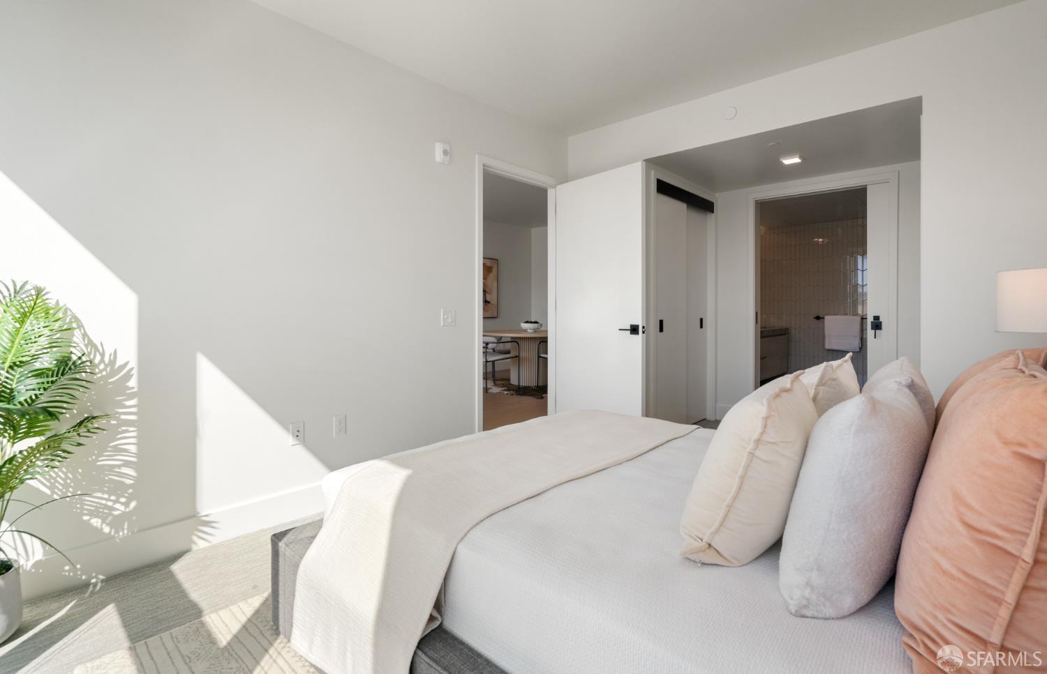 Photo #15: 426114062 Listing: Photo #15