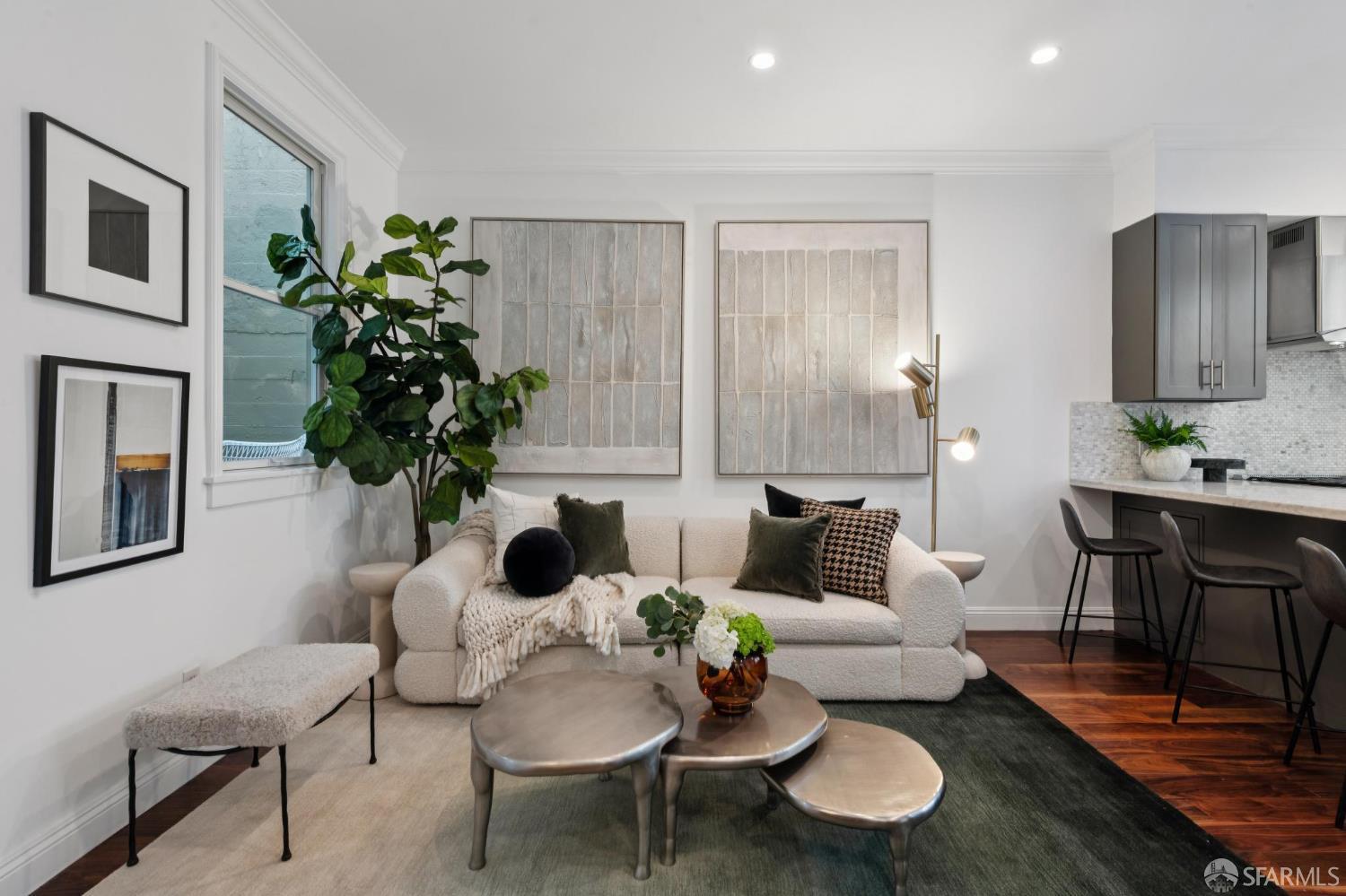 Photo #4: 426112188 Listing: Photo #4