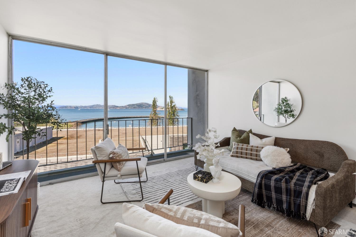 Photo #5: 426113864 Listing: Photo #5