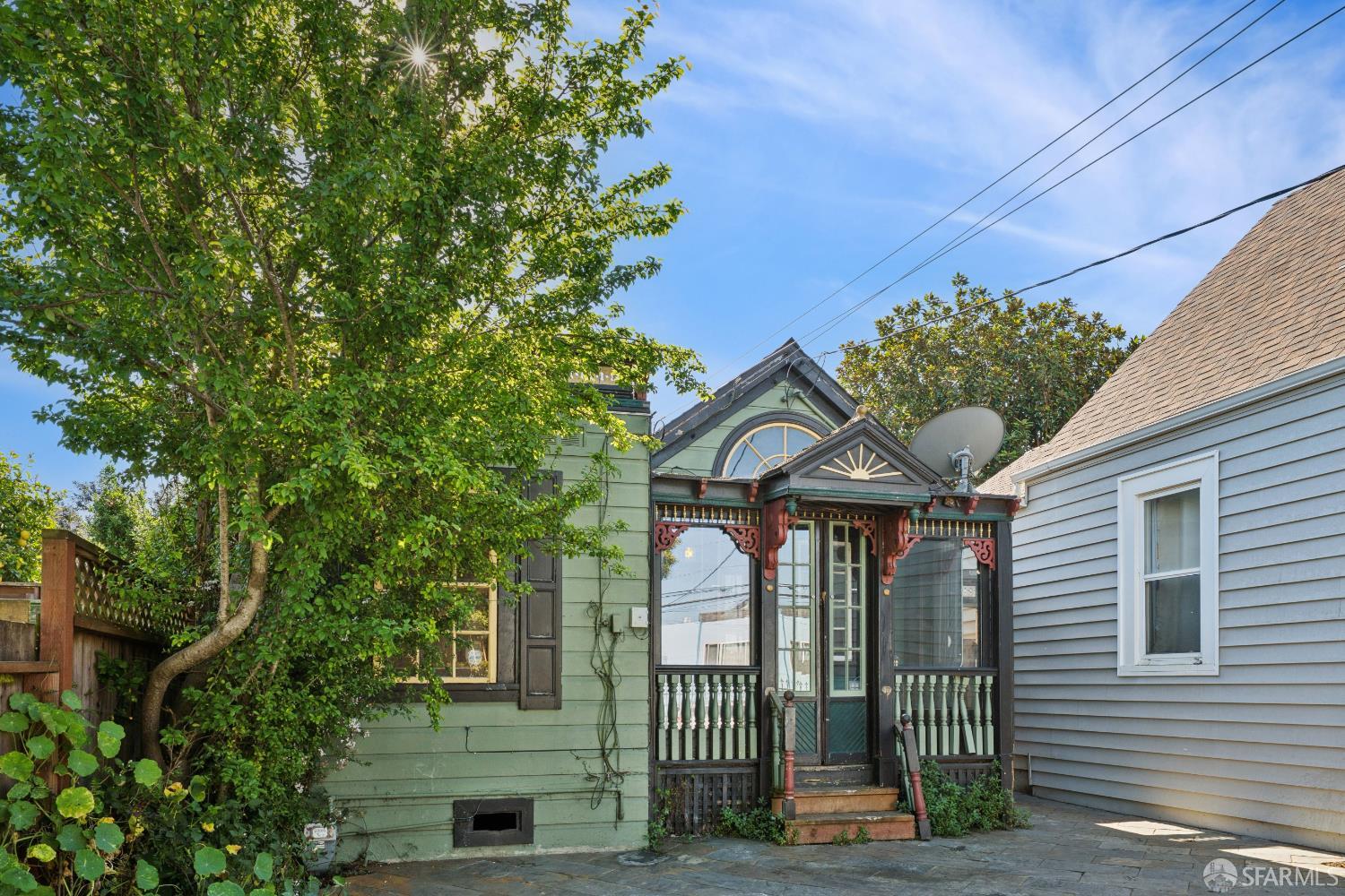 Detail Gallery Image 2 of 32 For 513 Athens St, San Francisco,  CA 94112 - 2 Beds | 1 Baths