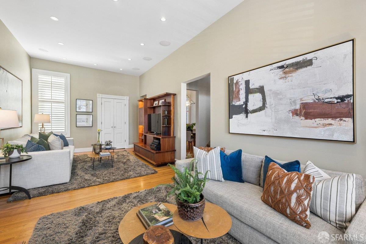 Detail Gallery Image 13 of 87 For 80 Diamond St, San Francisco,  CA 94114 - 3 Beds | 3 Baths