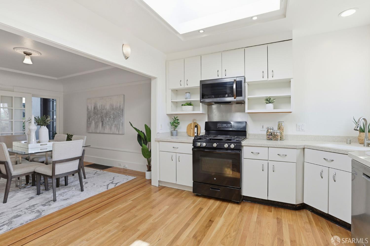 Detail Gallery Image 7 of 53 For 2455 25th Ave, San Francisco,  CA 94116 - 4 Beds | 2 Baths